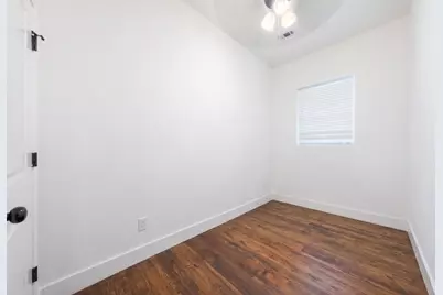 918 Elsbeth Street, Dallas, TX 75208 - Photo 13