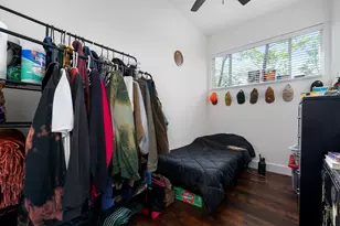 918 Elsbeth St, Dallas, TX 75208 - Photo 9