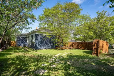 918 Elsbeth Street, Dallas, TX 75208 - Photo 23