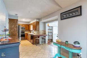 3701 Varsity Ln, Abilene, TX 79602 - Photo 9