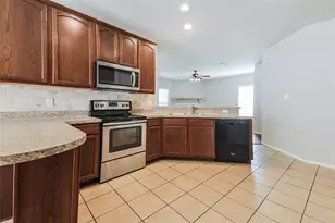 9915 Wethers Field Cir, Providence Village, TX 76227 - Photo 9