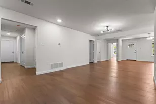 513 E Union Bower Rd, Irving, TX 75061 - Photo 13