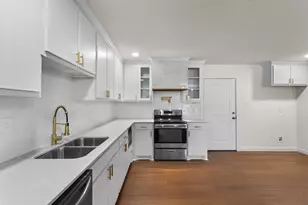 513 E Union Bower Rd, Irving, TX 75061 - Photo 11