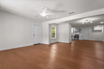 513 E Union Bower Road, Irving, TX 75061 - Photo 5