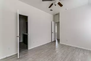 600 Pollyann Trl, Fort Worth, TX 76052 - Photo 3