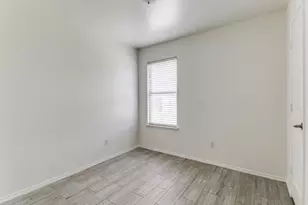 600 Pollyann Trl, Fort Worth, TX 76052 - Photo 9