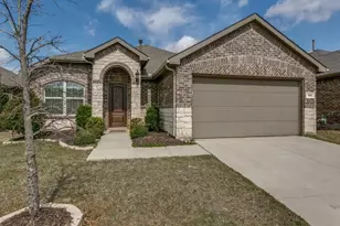 600 Pollyann Trl, Fort Worth, TX 76052 - Photo 1