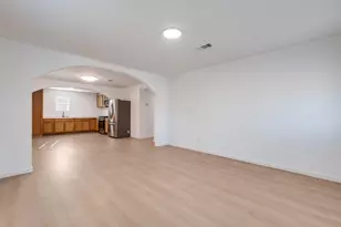 2410 S Marsalis Ave, Dallas, TX 75216 - Photo 9