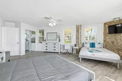 732 Blue Fathom Drive, Runaway Bay, TX 76426 - Photo 17