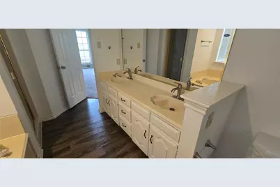 2665 Forest Trail Drive, Grand Prairie, TX 75052 - Photo 15