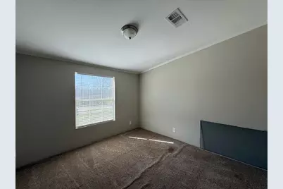 510 W Maple Street, Nocona, TX 76255 - Photo 9