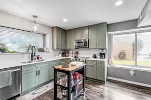 2405 Thistle Ct, Euless, TX 76039 - Photo 11