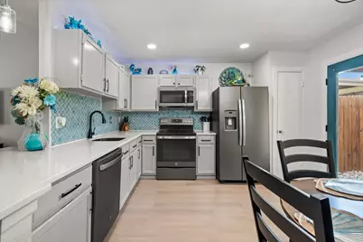 819 Blessing Creek Drive, Euless, TX 76039 - Photo 9