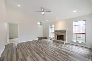 1310 Maplewood Dr, Lewisville, TX 75067 - Photo 5