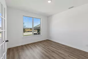 8809 Preakness St, Aubrey, TX 76227 - Photo 5