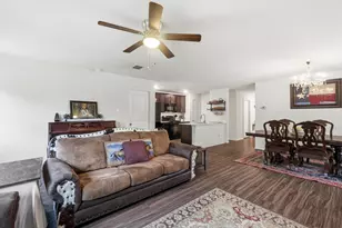 412 Falling Star Dr, Fort Worth, TX 76052 - Photo 7