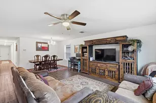 412 Falling Star Dr, Fort Worth, TX 76052 - Photo 5
