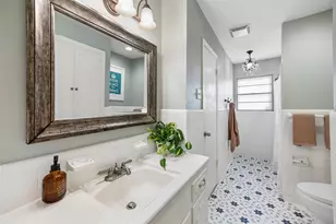 11016 Lathrop Dr, Dallas, TX 75229 - Photo 13