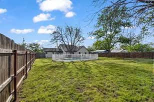 305 Gandy St, Lipan, TX 76462 - Photo 29