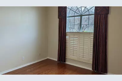 1115 Cambridge Drive, Carrollton, TX 75007 - Photo 7