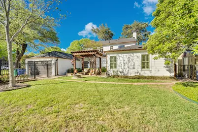 411 Sycamore Street, Waxahachie, TX 75165 - Photo 33