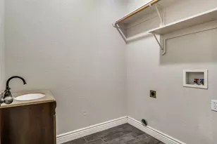 101 Oakwood Dr, Weatherford, TX 76086 - Photo 25