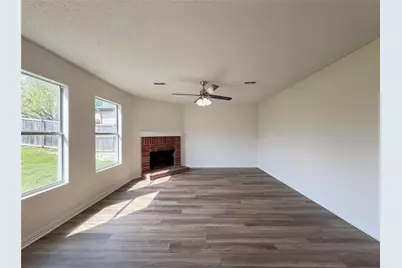 2501 Avalon Creek Way, McKinney, TX 75071 - Photo 3