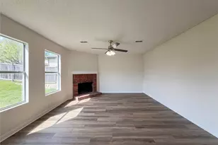 2501 Avalon Creek Way, McKinney, TX 75071 - Photo 3