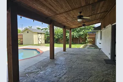 805 Greenbriar Drive, Garland, TX 75043 - Photo 25