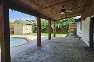805 Greenbriar Dr, Garland, TX 75043 - Photo 25