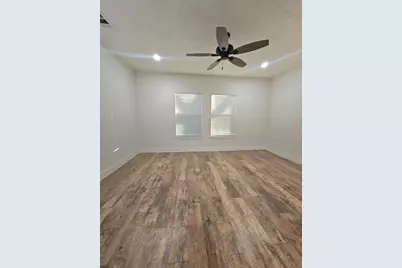 805 Greenbriar Drive, Garland, TX 75043 - Photo 23