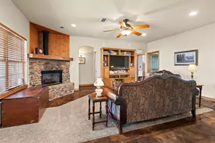 1230 Sweet Springs Rd, Weatherford, TX 76088 - Photo 15