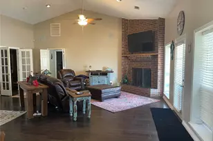 448 Audra Cir, Rhome, TX 76078 - Photo 7