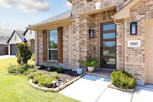 9105 Desert Flora Dr, Fort Worth, TX 76131 - Photo 3