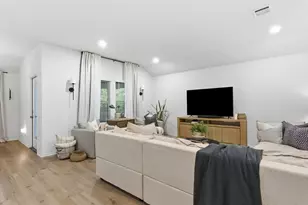 11120 E Chase Ln, Providence Village, TX 76227 - Photo 5