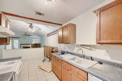 4811 Abbott Avenue, Arlington, TX 76018 - Photo 3