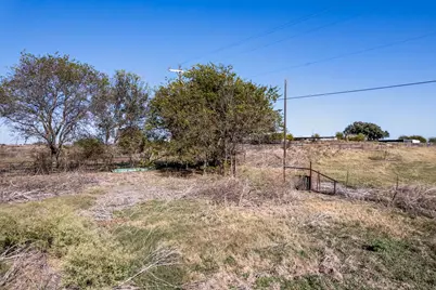 5814 Woodard Avenue, Cleburne, TX 76033 - Photo 13