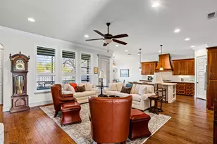 8501 Kingsley Cir, Granbury, TX 76049 - Photo 7