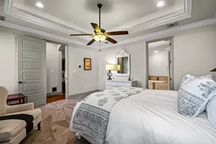 8501 Kingsley Cir, Granbury, TX 76049 - Photo 17