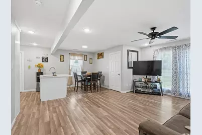 1801 Lawther Drive, River Oaks, TX 76114 - Photo 9