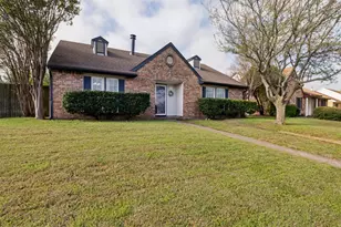 431 Whitney St, Cedar Hill, TX 75104 - Photo 1