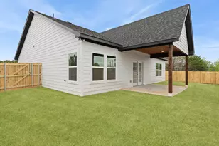 2211 Woodcrest Trail, Granbury, TX 76048 - Photo 17