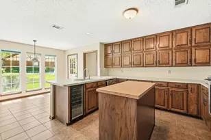 716 Sugar Tree Ct, Bedford, TX 76021 - Photo 5