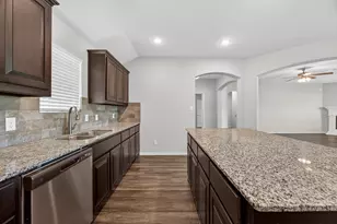 3905 Chippewa Ct, Granbury, TX 76048 - Photo 13