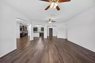 3905 Chippewa Ct, Granbury, TX 76048 - Photo 11