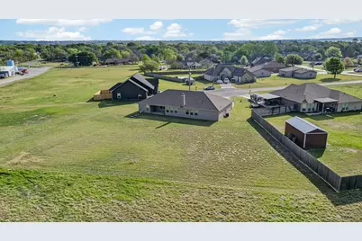 3905 Chippewa Court, Granbury, TX 76048 - Photo 39