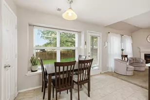 1001 Chase Ln, Denton, TX 76209 - Photo 9