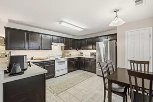 1001 Chase Ln, Denton, TX 76209 - Photo 7