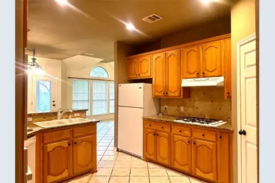 1410 Oxford Drive, Mansfield, TX 76063 - Photo 5