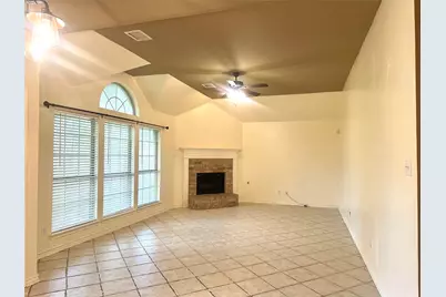 1410 Oxford Drive, Mansfield, TX 76063 - Photo 7